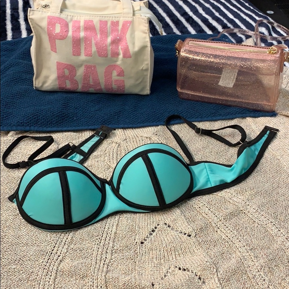 Beach bra with a shadow makeup
